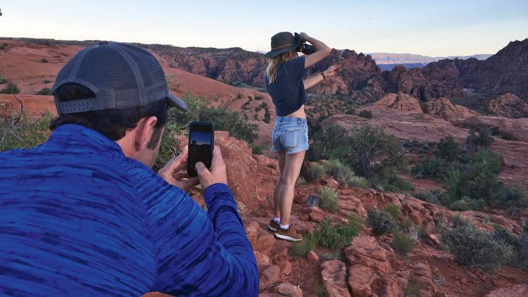 Two participants in Travel Mindset’s “Instameet.”