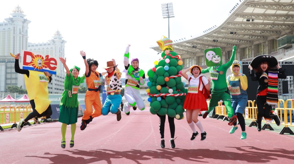 The Macau International Marathon welcomes hundreds of overseas runners each year and includes a mini-marathon. Photo: Sports Bureau of Macao SAR Government.