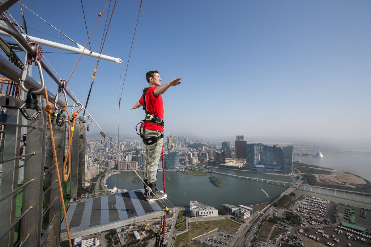 Conquering Macau Tower’s 233m high bungee jump is a dream for hardcore adventurers. Photo: Macau Tower Convention & Entertainment Centre.