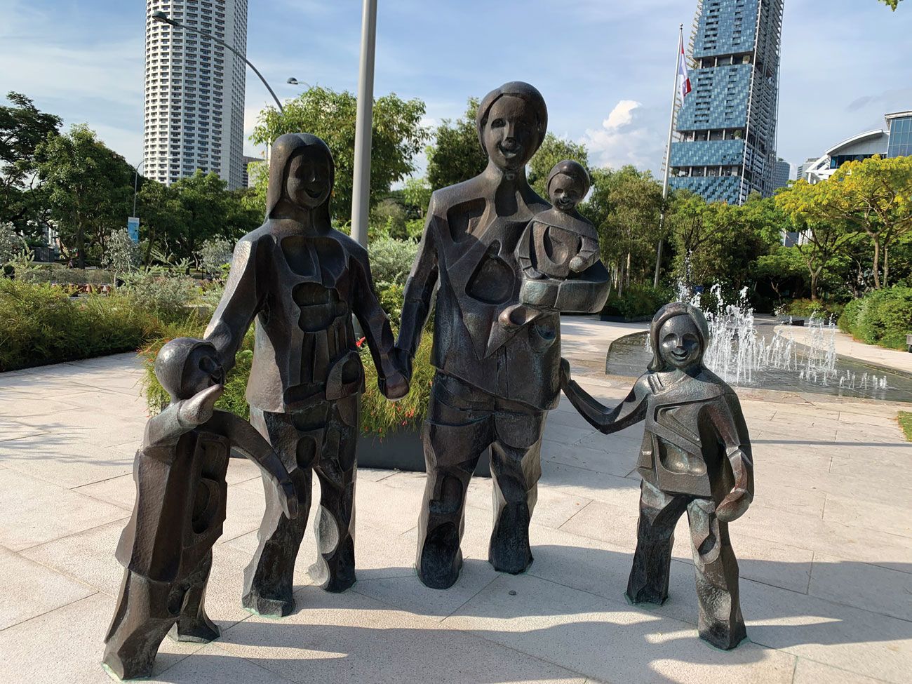 One of the many public sculptures that can be found throughout Singapore. (Photo by Yeoh Siew Hoon)