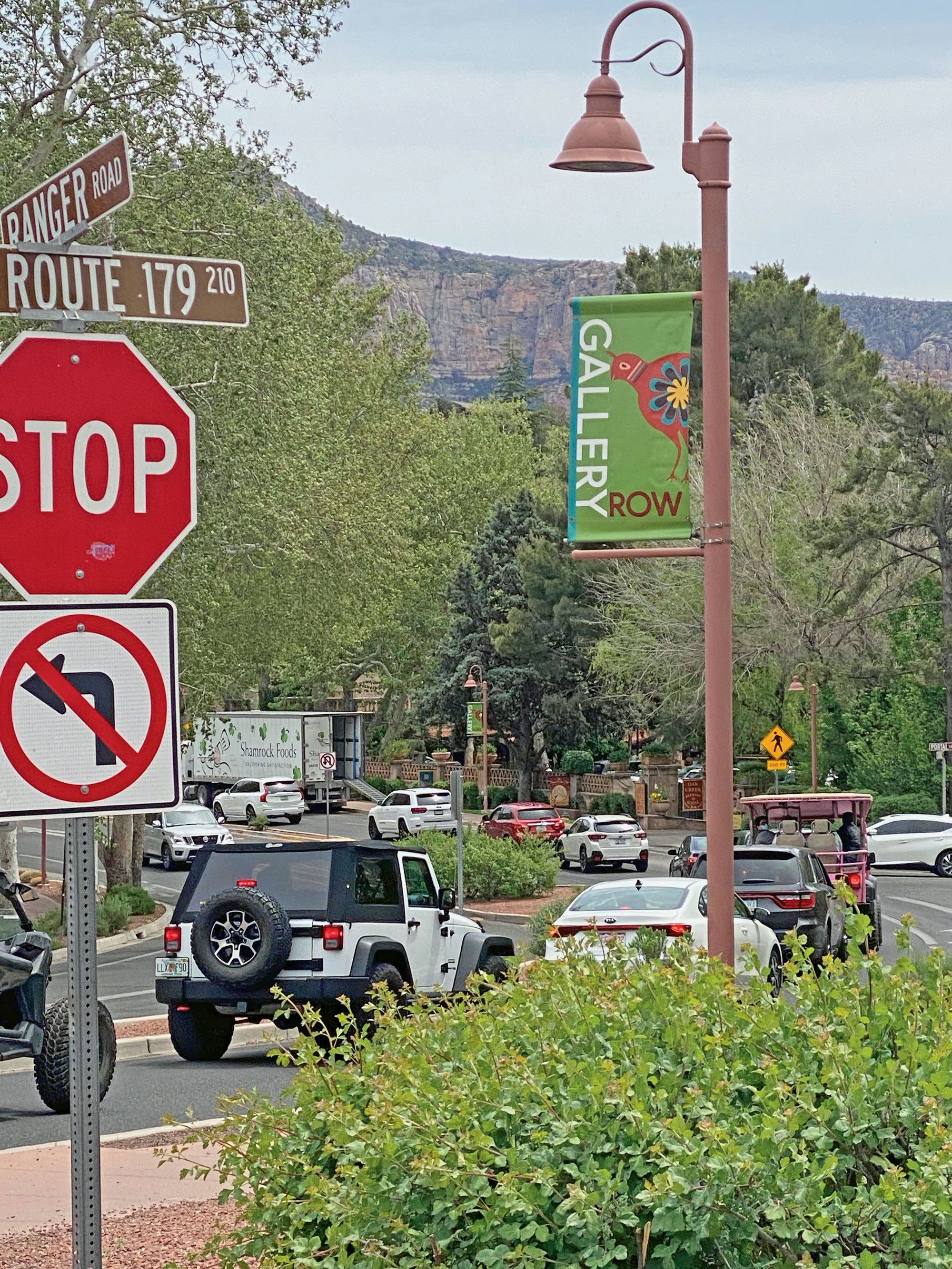 Traffic in Sedona, which recently hired its first transit manager. (TW photo by Robert Silk)