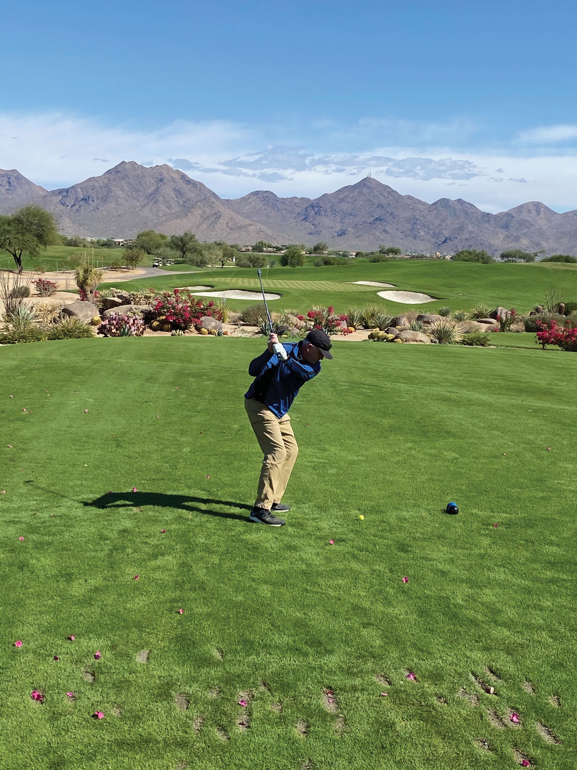 A golfer tees off on the 16th hole at the TPC Scottsdale Stadium Course during a late October round. (TW photo by Robert Silk)
