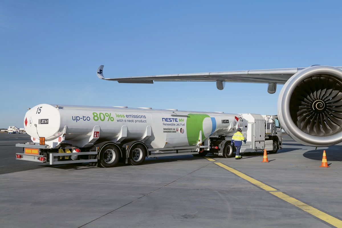 A Neste tanker delivers sustainable aviation fuel (SAF) at Helsinki Airport.