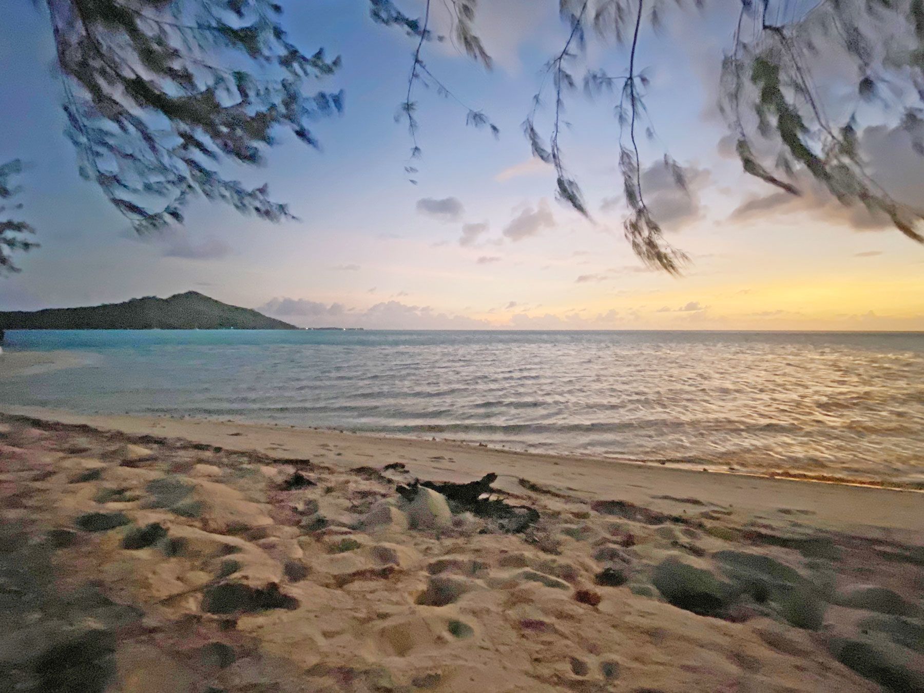 Windstar’s Dreams of Tahiti itinerary in early February included an evening excursion to a private island off Huahine. (TW photo by Andrea Zelinski)