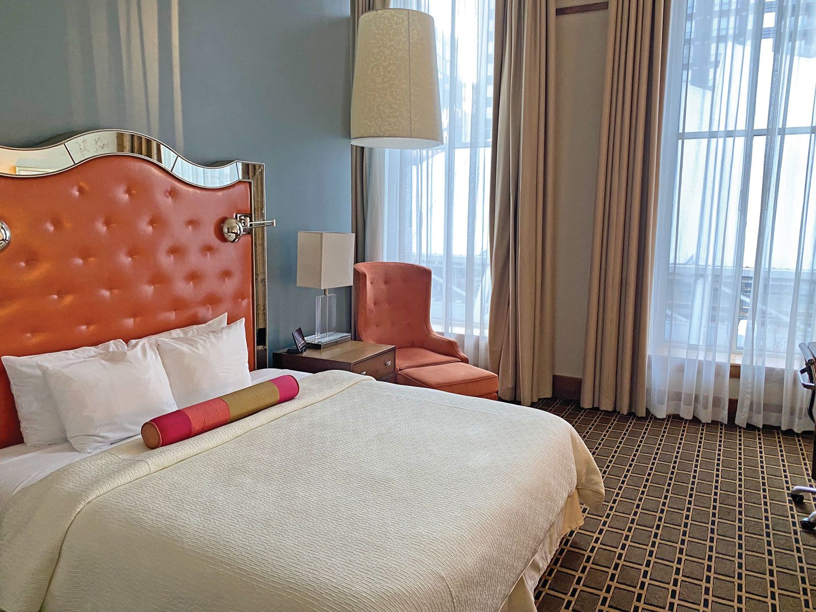 Rooms at the Crawford are quiet, despite the bustle of Union Station below. (TW photo by Robert Silk)