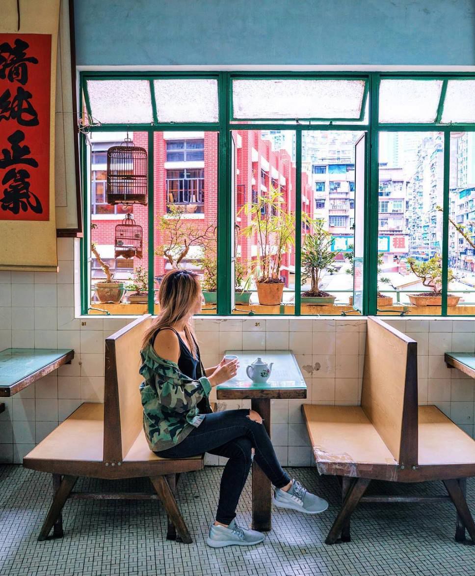 Not only does walking reduce your carbon footprint overseas, it’s also a fantastic way to get to tucked away spots, such as quaint teahouses along Macau’s streets. (@celinelinarte)