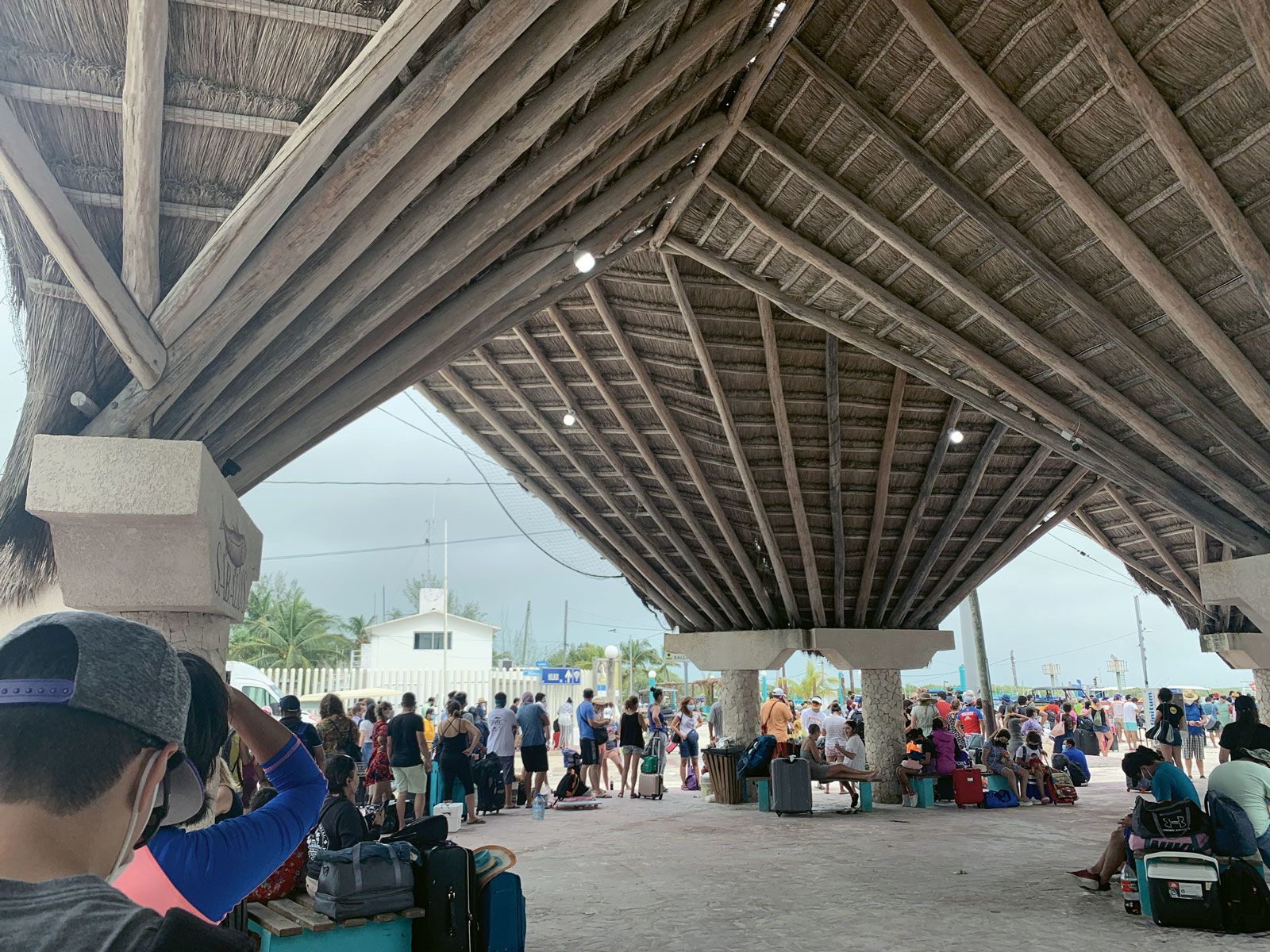Hundreds of people queued on Isla Holbox for hours to catch a ferry back to the mainland after Tropical Storm Gamma and the service was shuttered for more than 24 hours.