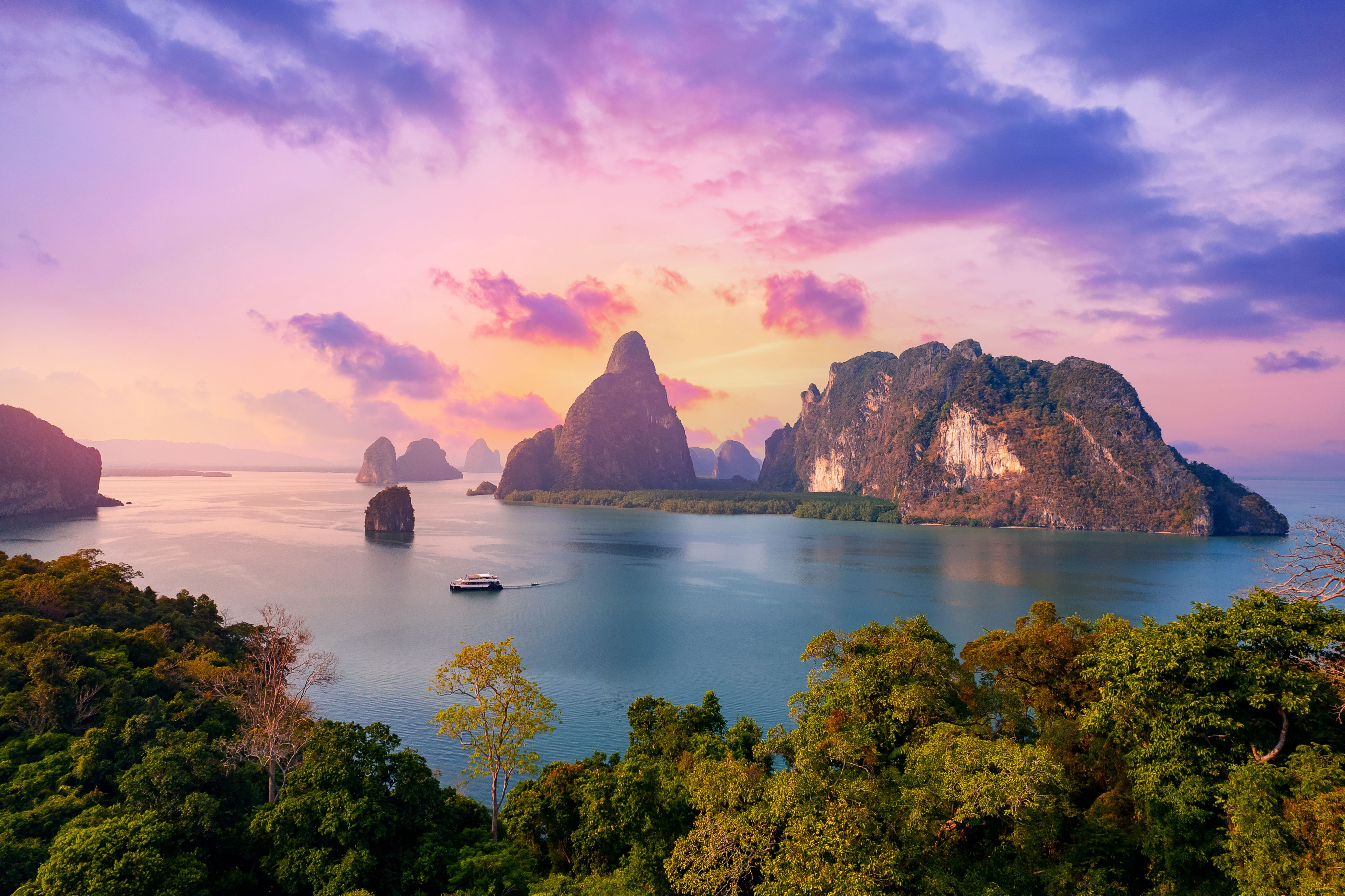 Romantic Destinations for Lovers