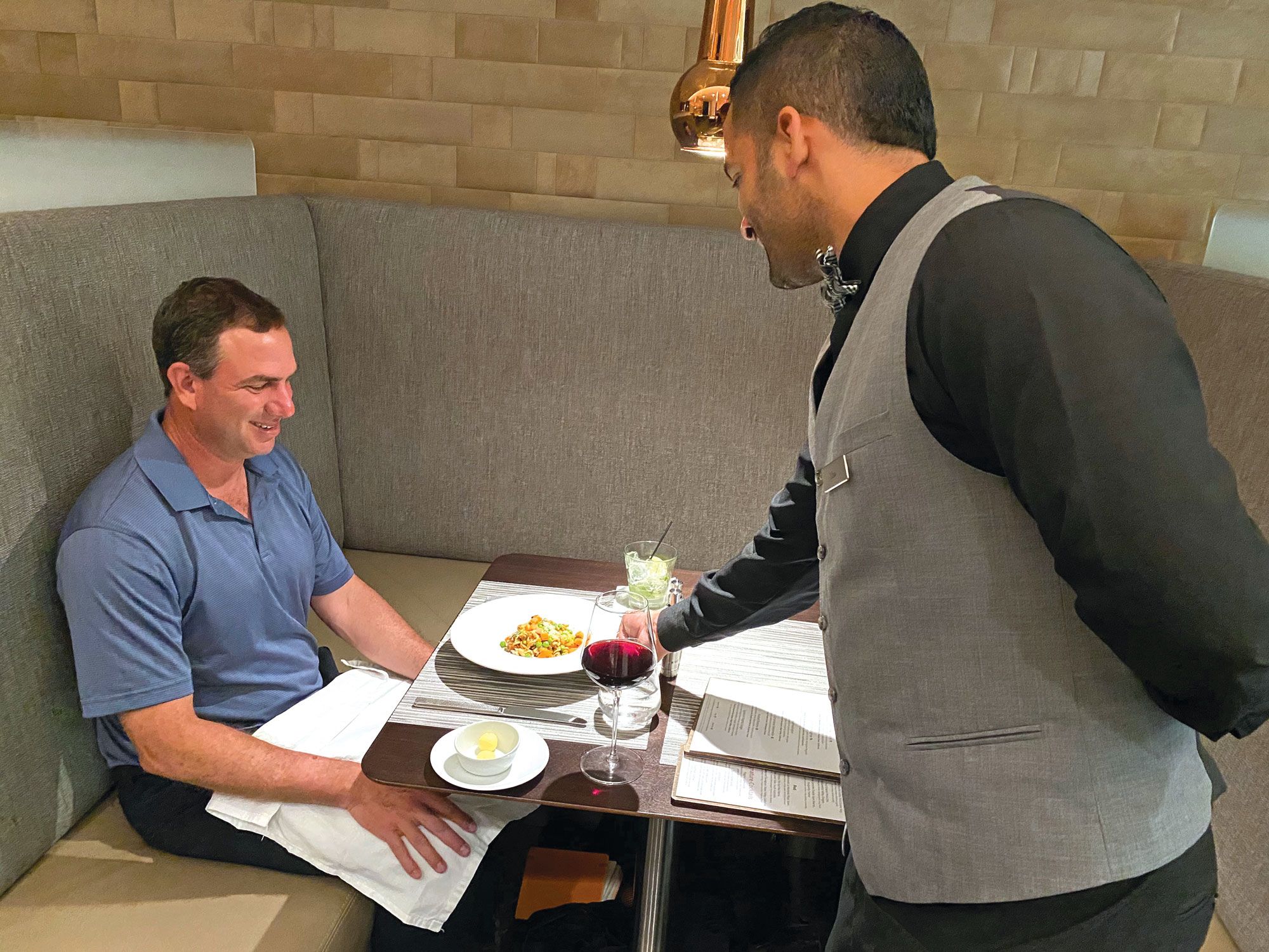Travel Weekly’s Robert Silk sampled Sarah Grueneberg’s Flagship First Dining offerings on a recent visit to Miami Airport. (TW photo courtesy of Robert Silk)