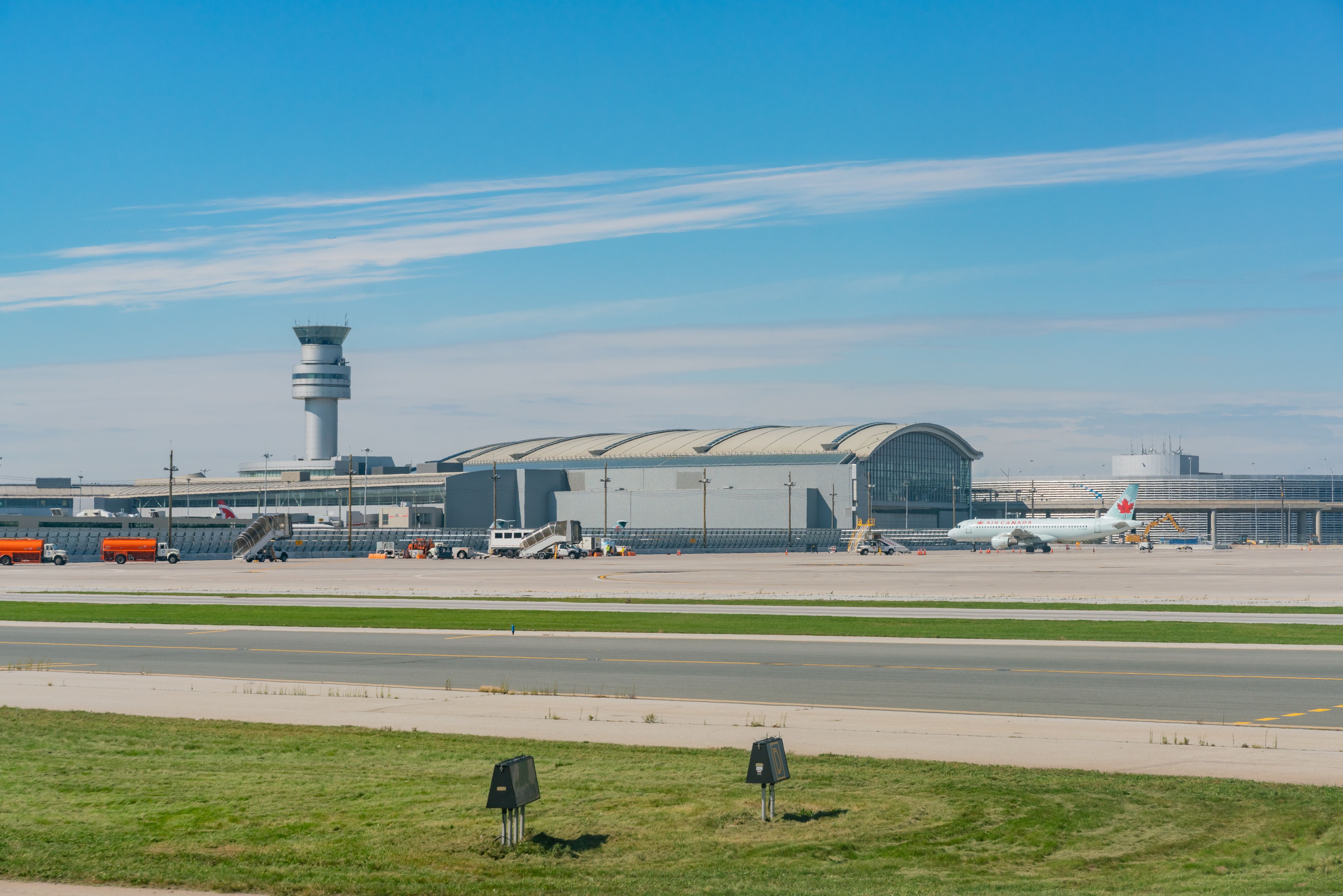 Toronto, Exterior view of the Toronto Pearson International Airport