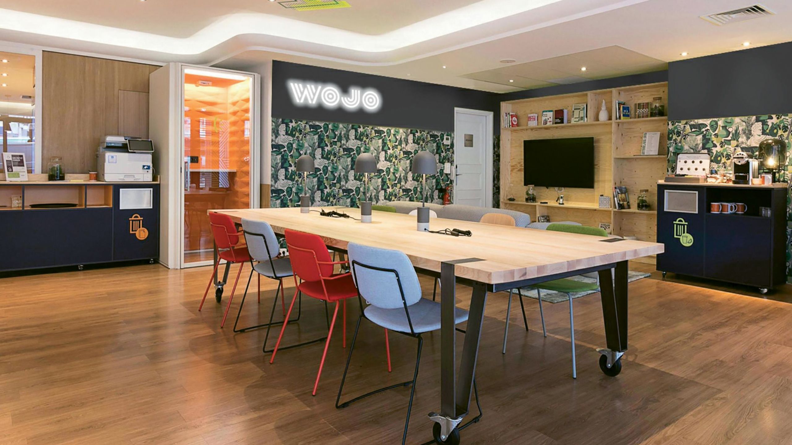 A Wojo Corner coworking space at Accor’s Mercure Paris Montmartre Sacre-Coeur hotel.