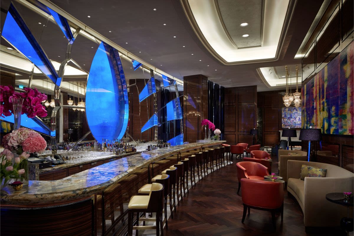 At places like the Ritz-Carlton Bar & Lounge, travellers can sample a selection of Macau’s finest drinks.