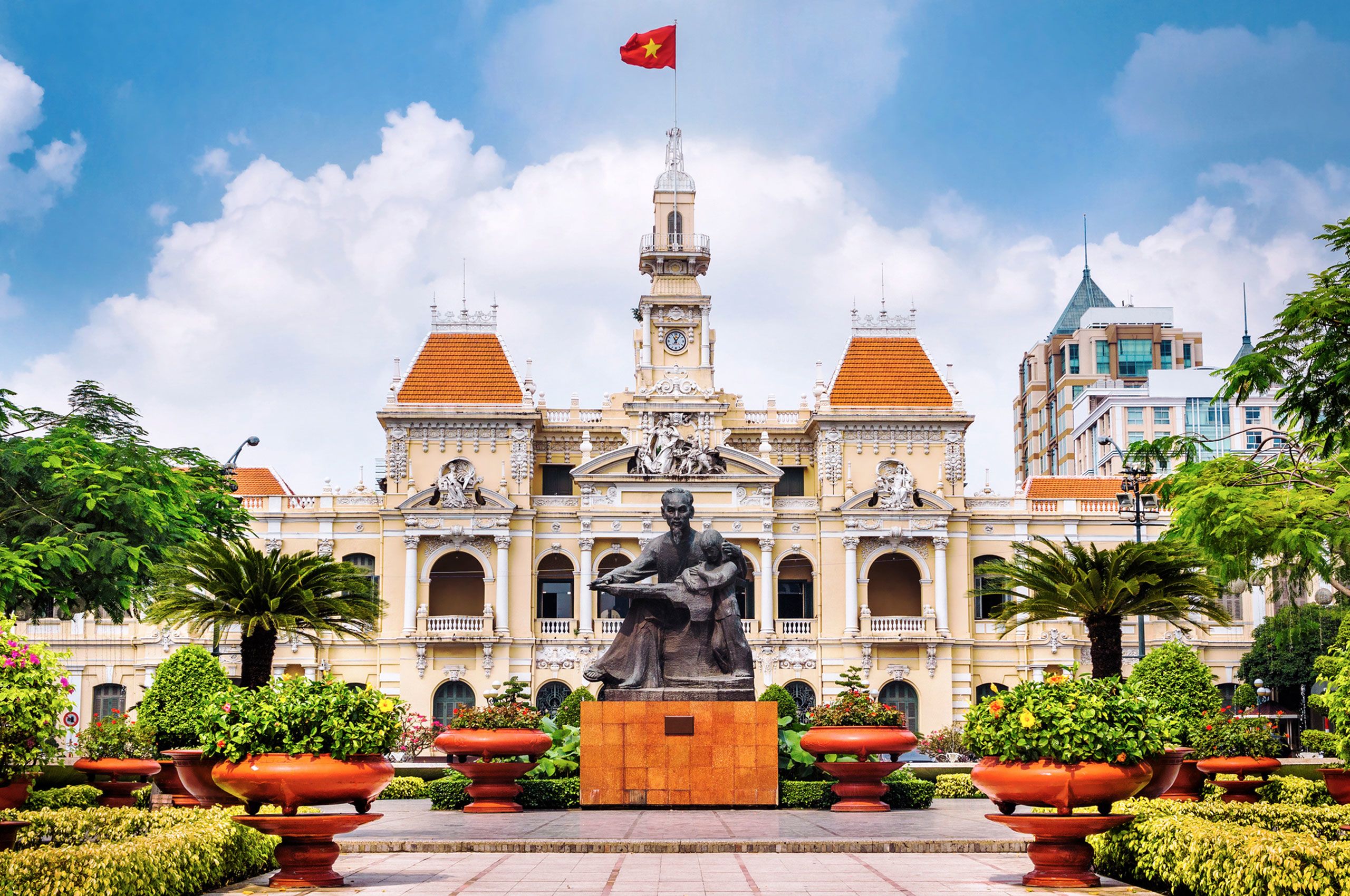 Ho Chi Minh City Hall, built 1902-1908 in a French colonial style in Ho Chi Minh City (Saigon), Vietnam. (Credit: rmnunes/Getty Images)