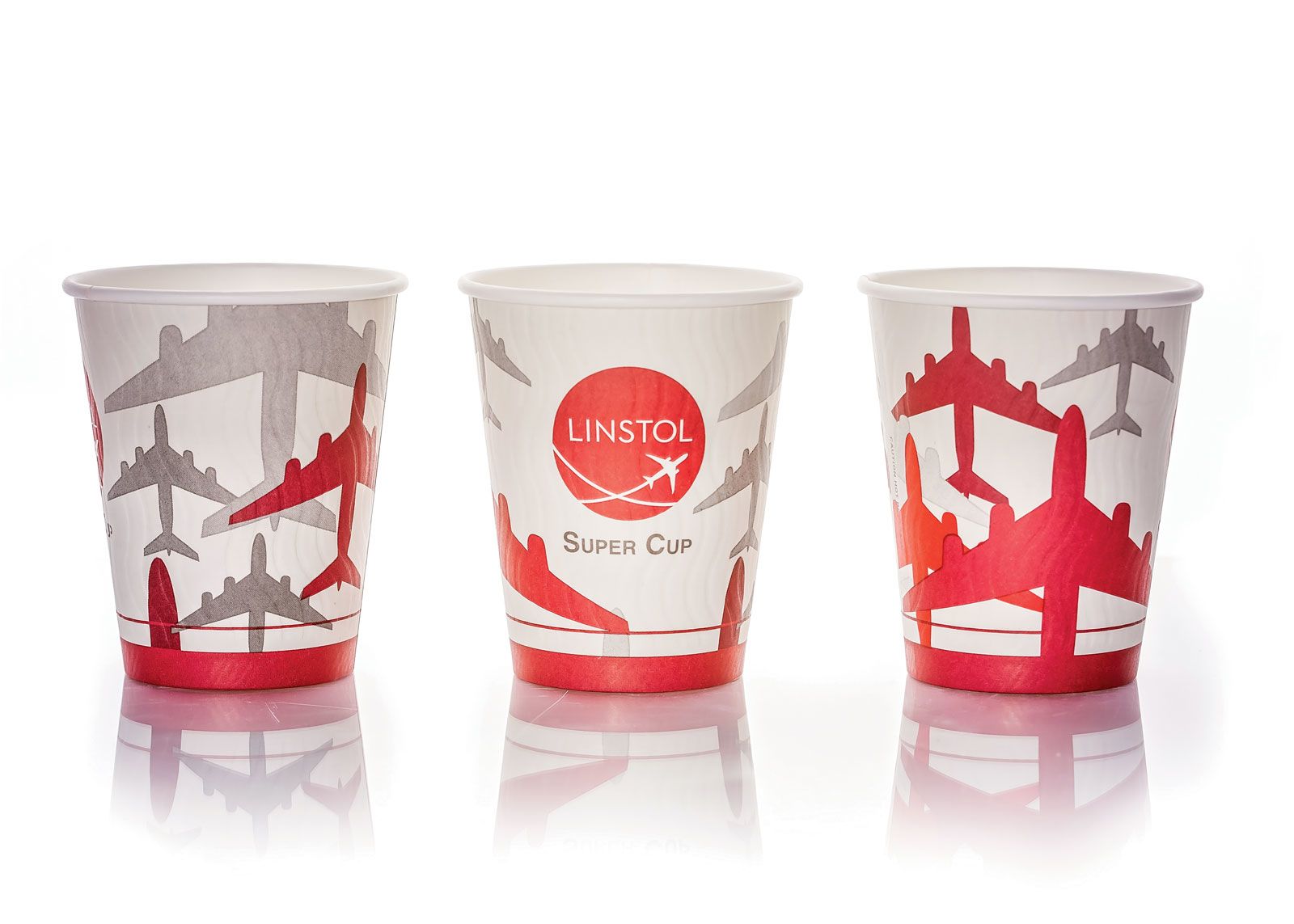 The Super Cup, developed by in-air products supplier Linstol, uses 51% less plastic than traditional airplane paper cups. (Courtesy of Linstol)