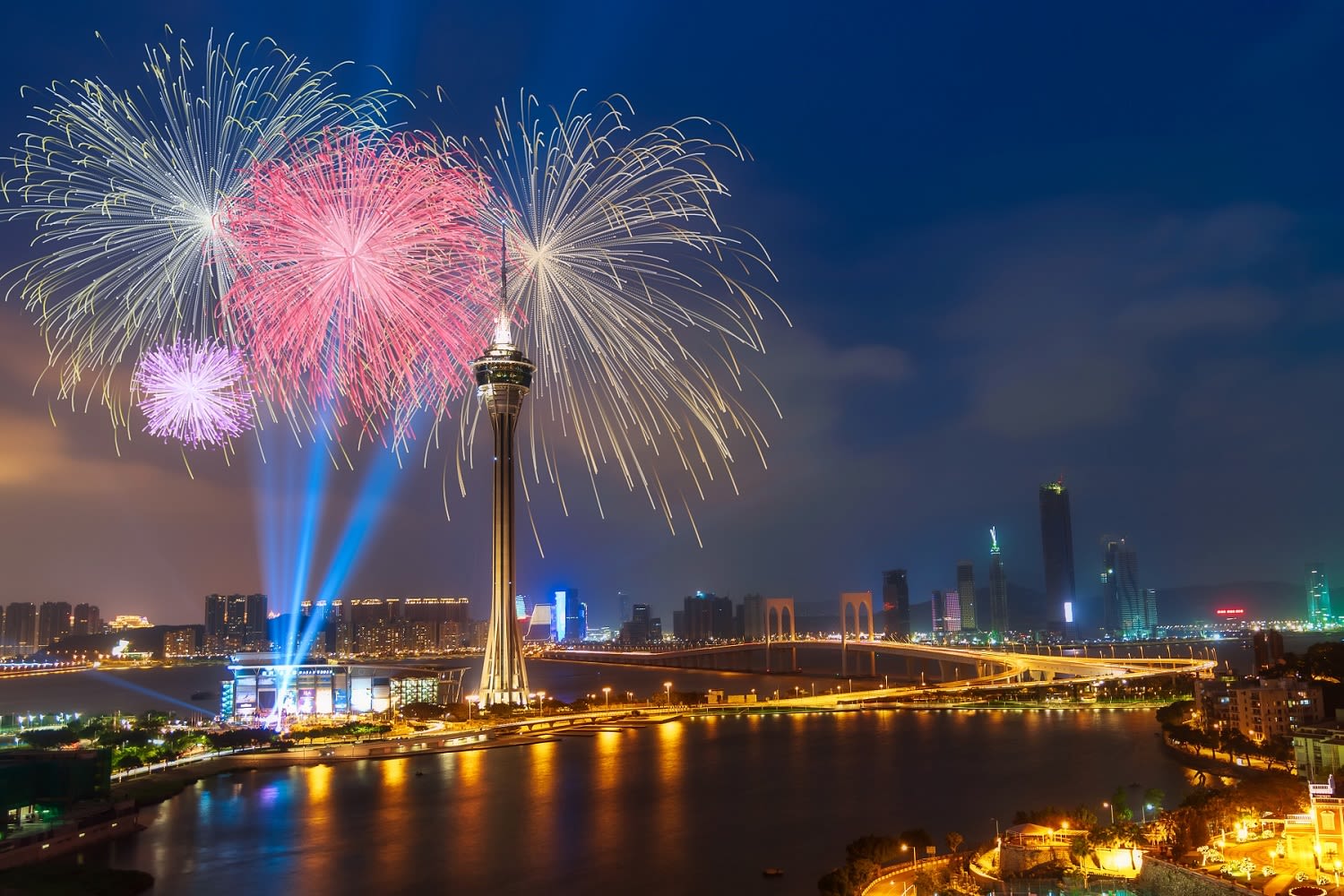 Join the thousands gathered under Macau’s illuminated skies in celebration of the 30th Macao International Fireworks Display Contest, happening from now until October 5.