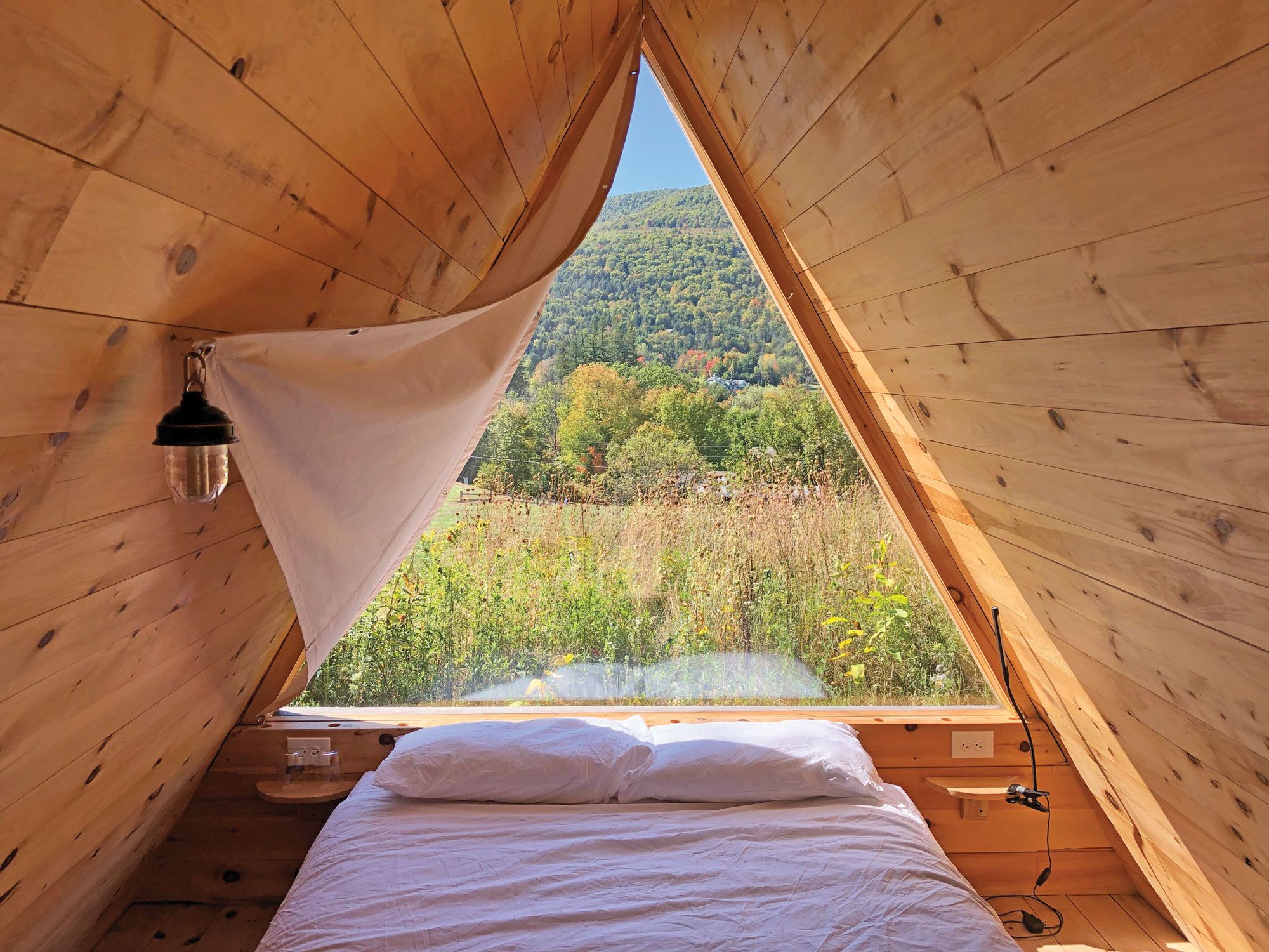 An interior view from one of the Eastwind Hotel & Bar’s three Lushna cabins in the Catskills. (TW photo by Christina Jelski)